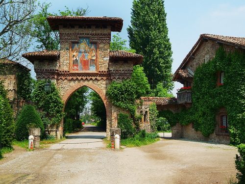 Il borgo medievale perfetto: Grazzano Visconti